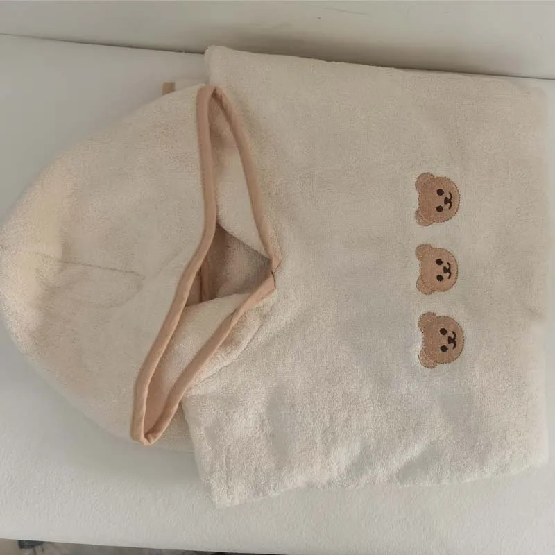 Soft Baby Bathrobe Kids Boys Girls Hooded Bath Towel Cartoon Bear Quick Dry Coral Fleece Hooded Cloak Poncho Beach Towel Baby Sh