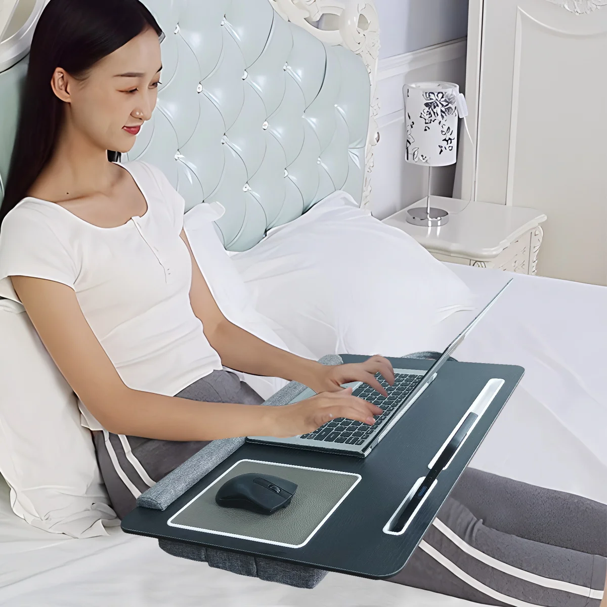 Tavolo Pieghevole Da Tavolo Per Computer Portatile, Vassoio Per Letto XL Per Computer Portatile, Supporto Da Lettura Con Maniglia, Scomparto Per Tazze, Cassetto Laterale Per Divano O Pavimento (nero - Foto 13