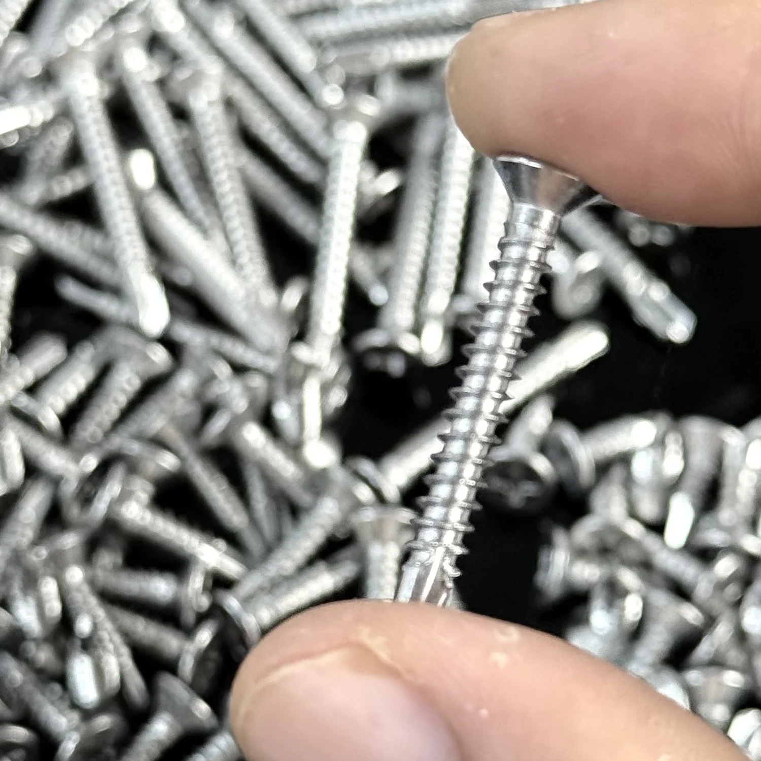 200/20pcs M4.2 Stainless Steel Self-Tapping Screws Cross Flat Head High-Strength Quick Self-Drilling Metal Screw Fixing Fastener
