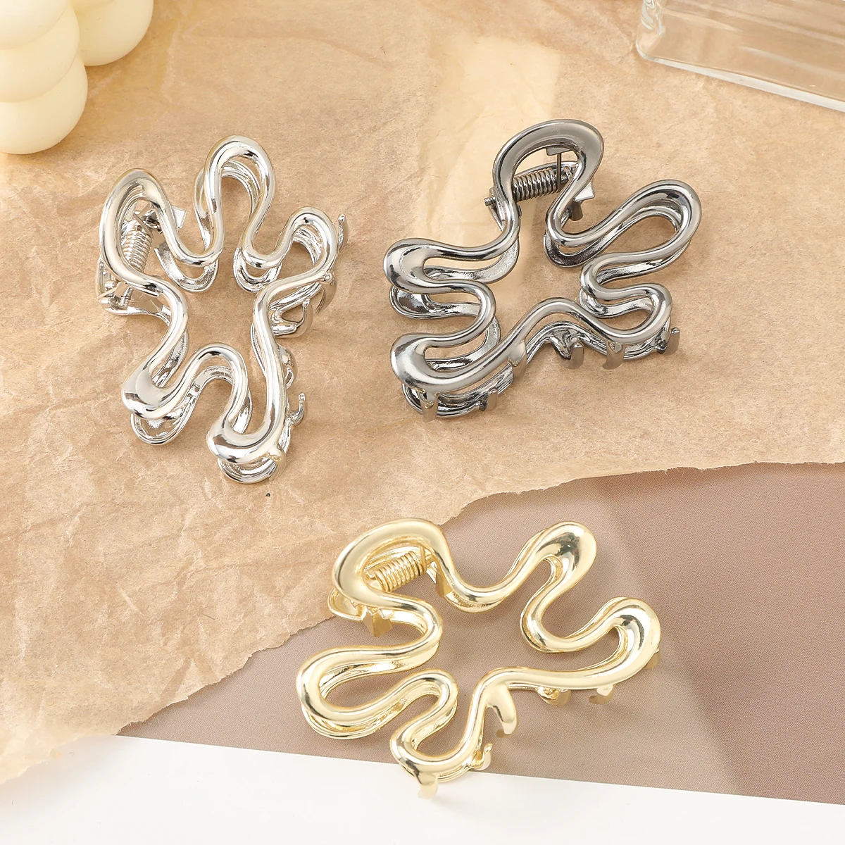 Curved Alloy Hair Claw Golden Sliver Hairpin Women Party Retro Hairpin Festival Korean Hair Accessories Headwear Crab Clip