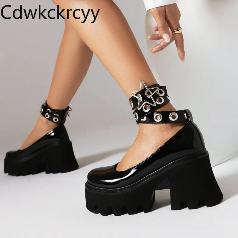 

Женские туфли на толстом каблуке, высокий квадратный каблук, металлическая декоративная пряжка, модная обувь на весну-осень