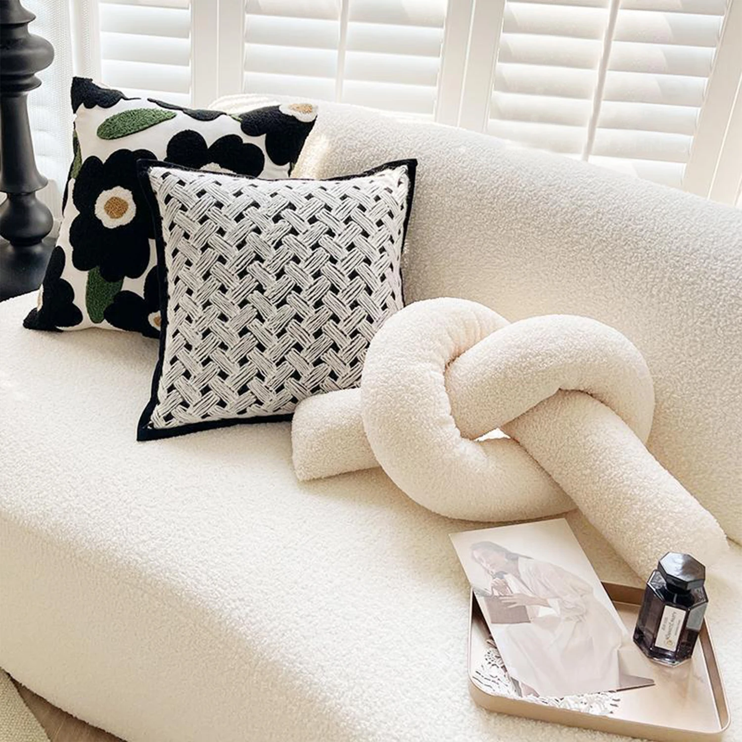 �̴ϸָ���Ʈ ������ ��Ÿ�� ��ô ����, ħ�� ���� �� �Ž� ���� ����, ����