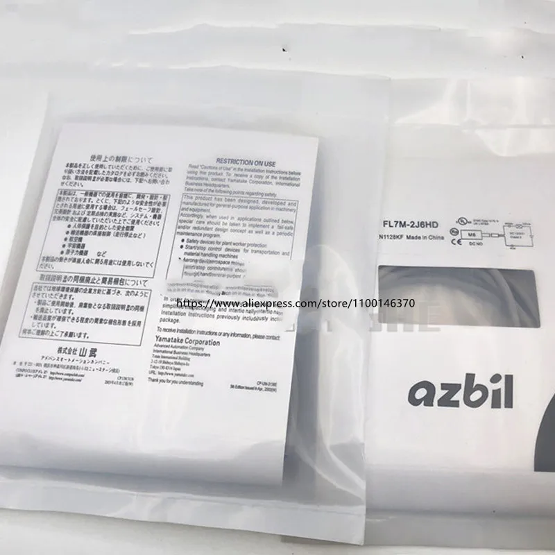 

2Pcs New Azbil proximity switch FL2S-4J6HD-R2 FL2S-4J6HD-R5 sensor DC second-line