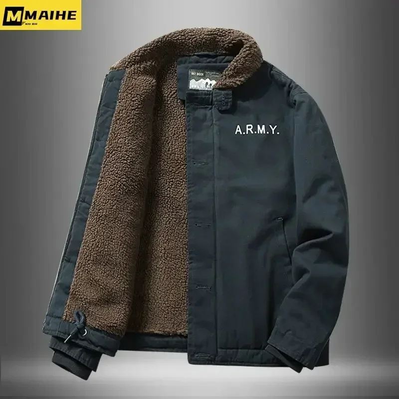 High quality casual cotton loose Jacket Men's Lamb Wool Tactical Coat Men's new winter warm bomber jacket with thick fur collar
