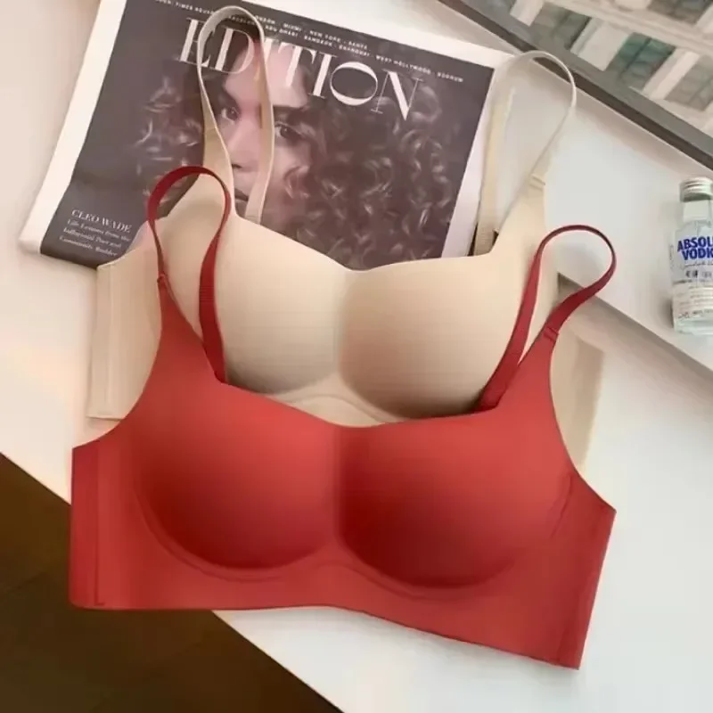 2024 Women No Trace Thin Lingerie Women Small Breasts Close Together To Prevent Sagging Soft Support No Steel Ring Up Bra Bras 4