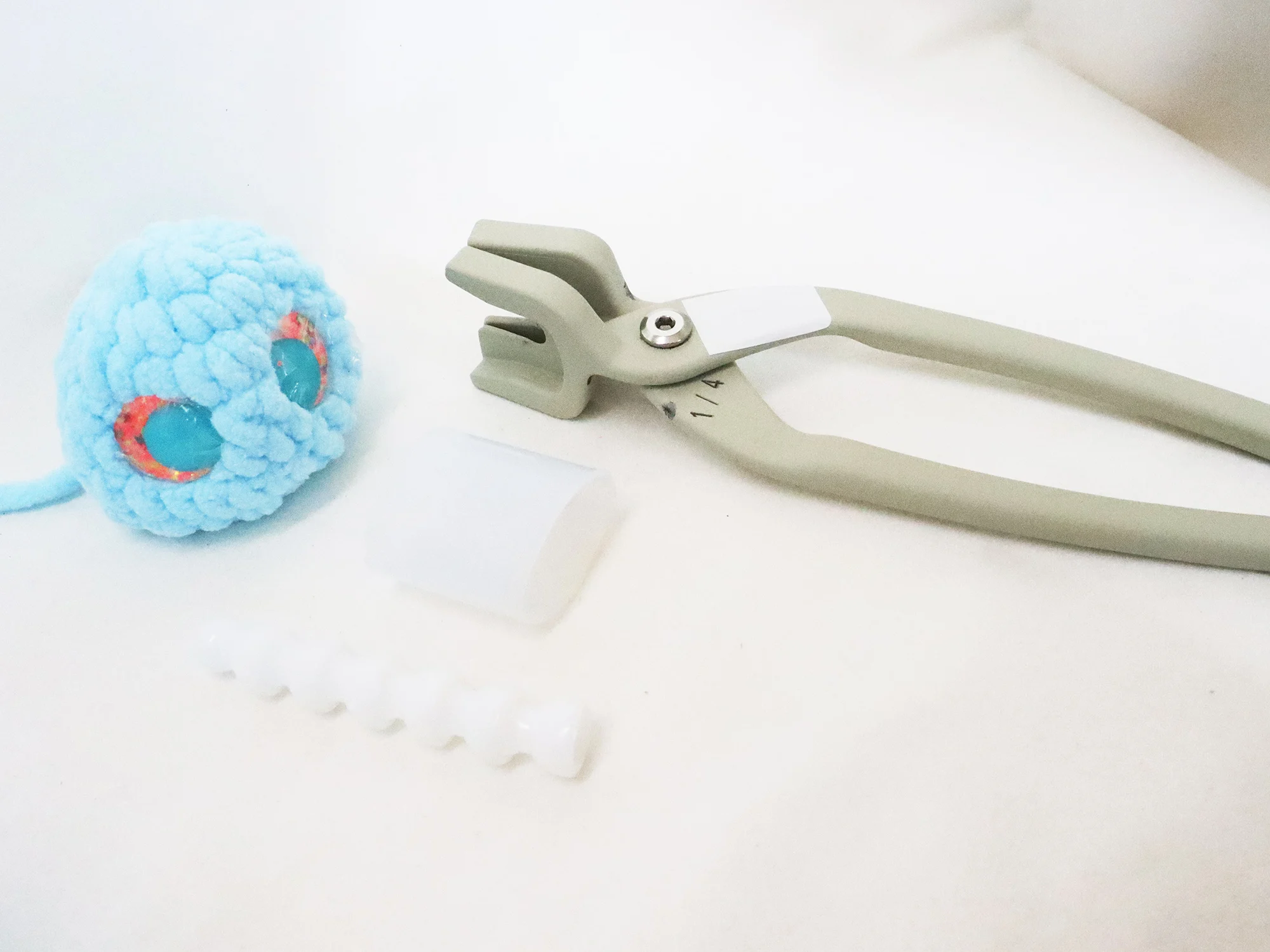 Plush Toy Eyes Assemble Tool 7mm 9.5mm 12mm 14mm 16mm 21mm 25mm Skeleton Joint Plier for DIY Handcraft plush doll accessories,doll accessories,glass doll eyes,doll eyes,doll eyewear accessories,doll eyelashes