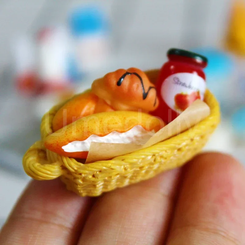1 Set Cute Miniature Dollhouse Breakfast Pretend Food Toys Mini Bread Milk Egg for BJD Doll Kitchen Set Furniture Accessories