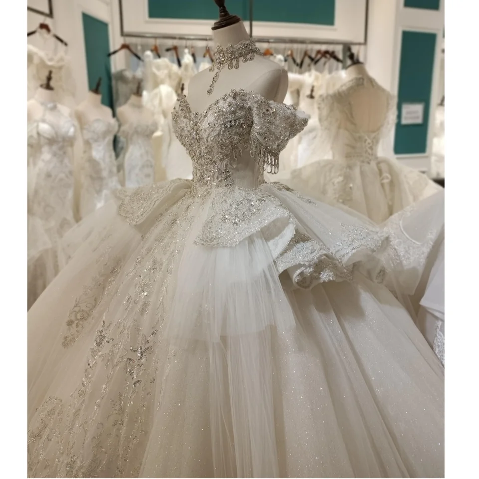 クリスタルのウェディングドレス,裸の肩,カスタマイズされたブライダル  