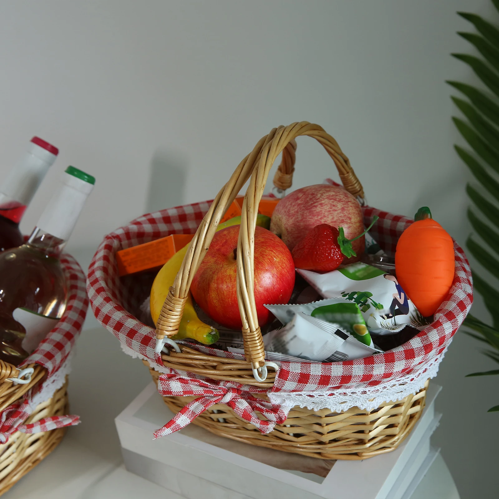ZK40 Rattan picnic basket, wicker basket, pastoral picnic activity handle basket 2