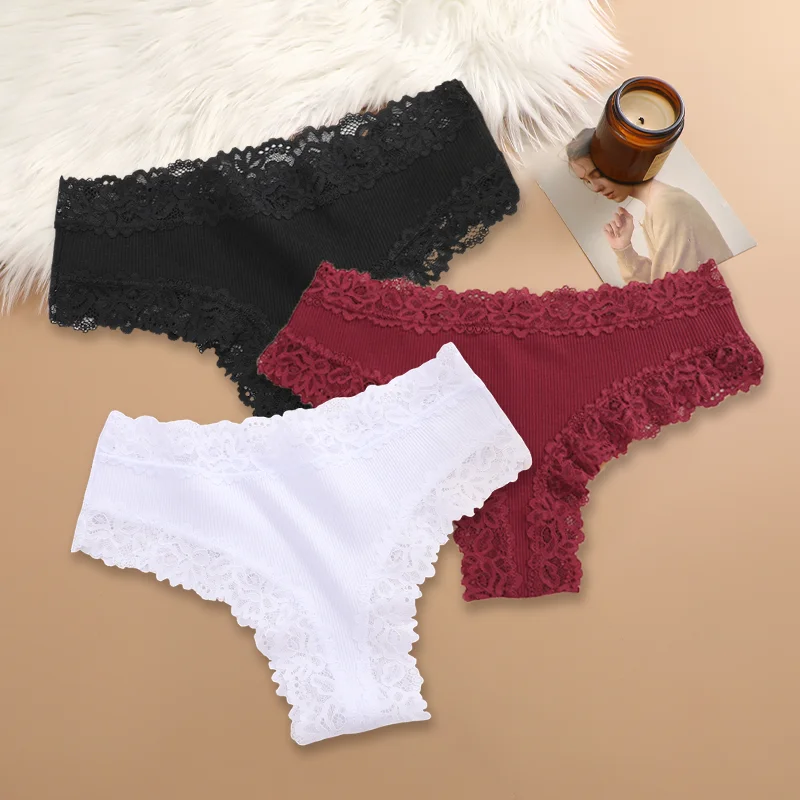 Women's Floral Lace Cotton Panties - Trendy Patchwork Briefs (3-Pack)