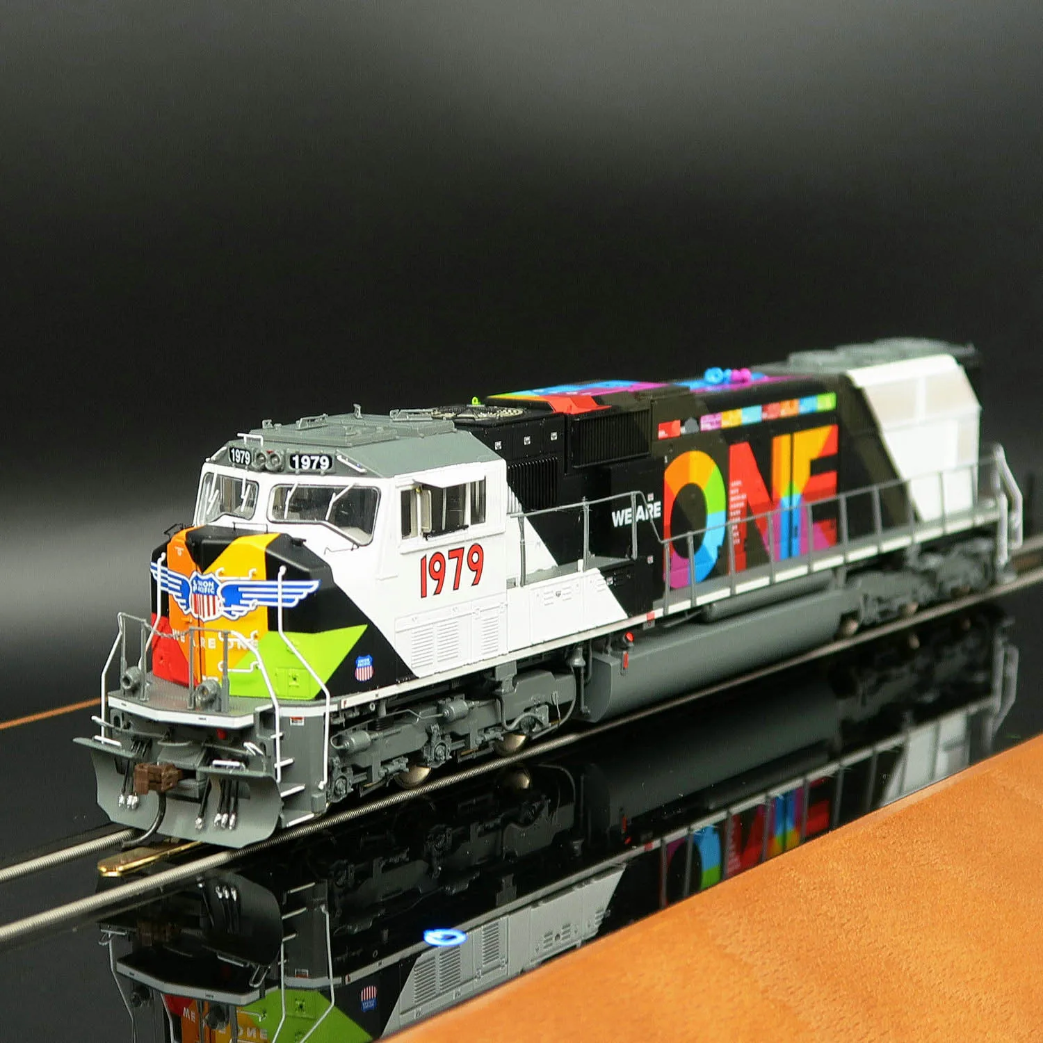 Модель поезда HO 1/87 ATHEARN 75818 WEARE ONE окрашенная модель дизельного локомотива SD70M (DC) Игрушечная модель поезда