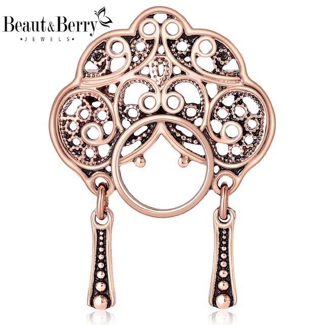 Beaut&Berry Fashion Face Brooches for Women Unisex Character Pins Friends Party Gifts Banquet Jewellery Accessories