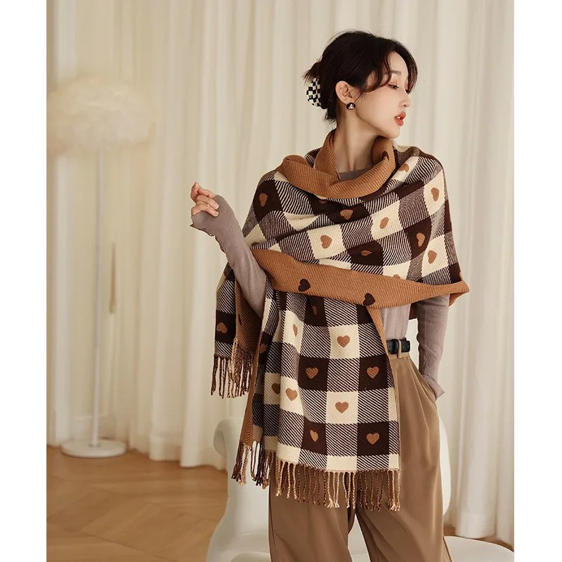 1 Piece of Women's Autumn and Winter Heart-Shaped Scarf, Women's Plaid Comfortable Scarf, Thick Large Blanket Shawl Scarf