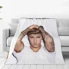 Warm Soft Blanket Travelling Justin Bieber Throw Blanket Canadian Singer Flannel Bedspread Couch Chair Novelty Sofa Bed Cover 2