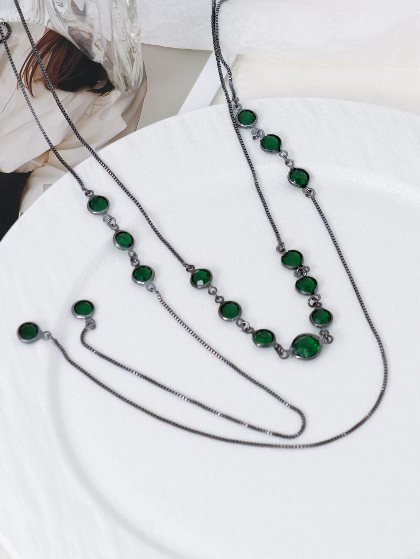 2PCS Retro Green Glass Necklace Women