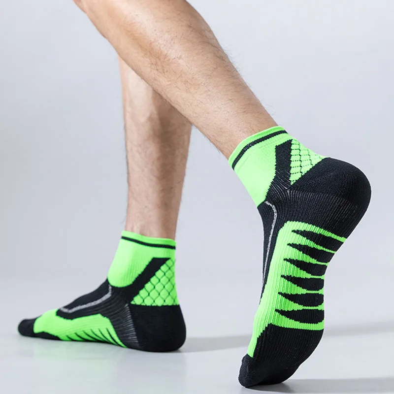 GYMIGO Men Basketball Socks Soft Thickened Towel Terry Sweat-Absorbing Training Sport Socks Non-Slip Professional Athletic Socks