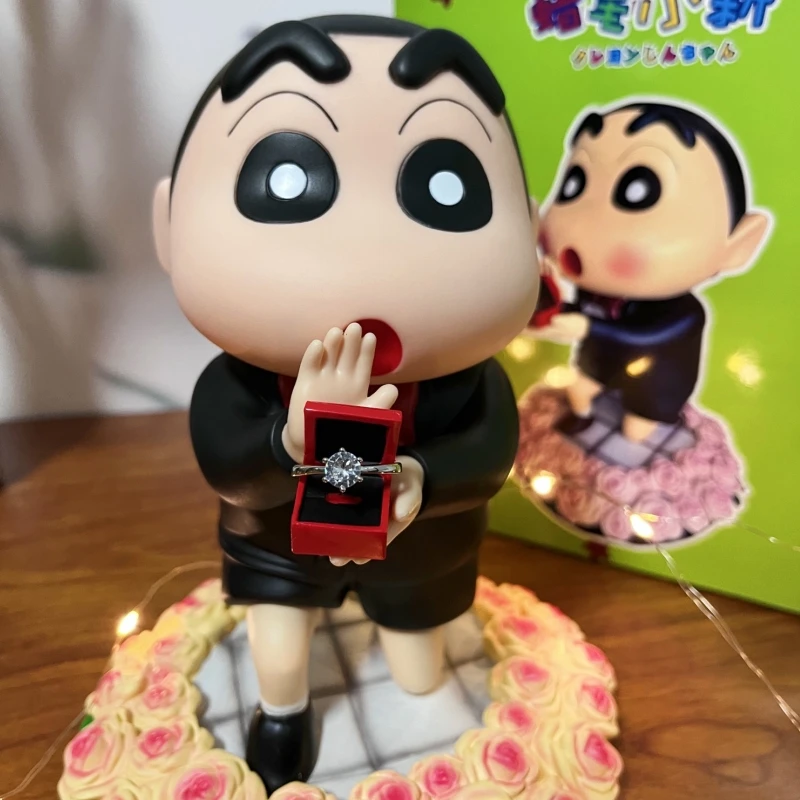 

20cm Crayon Shin-chan Figure Kawaii Propose Marriage Crayon Shin-chan Peripheral Series Anime Model Car Collection Decor Doll