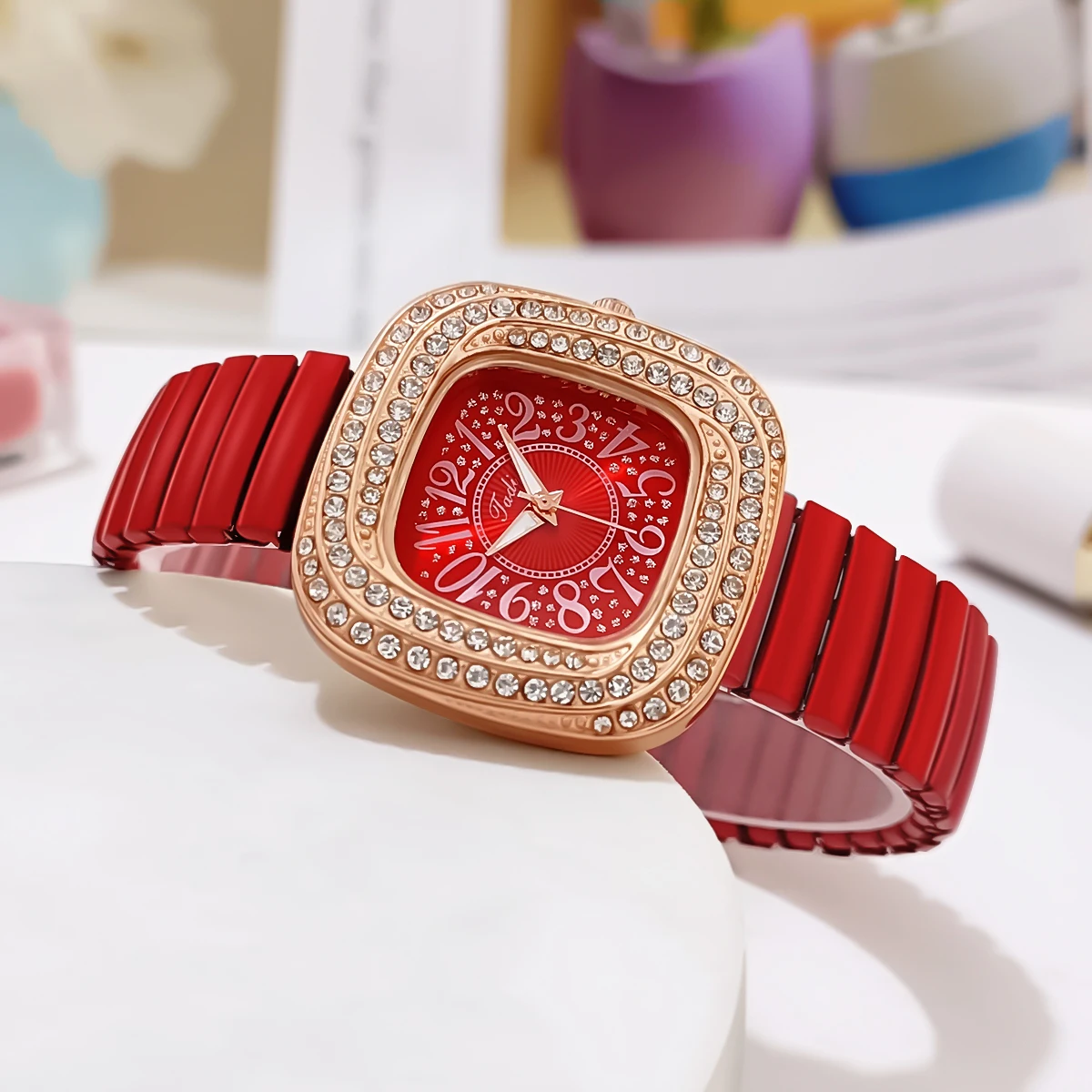 Women Fashion Business Diamond Elastic Band Quartz Watch 5