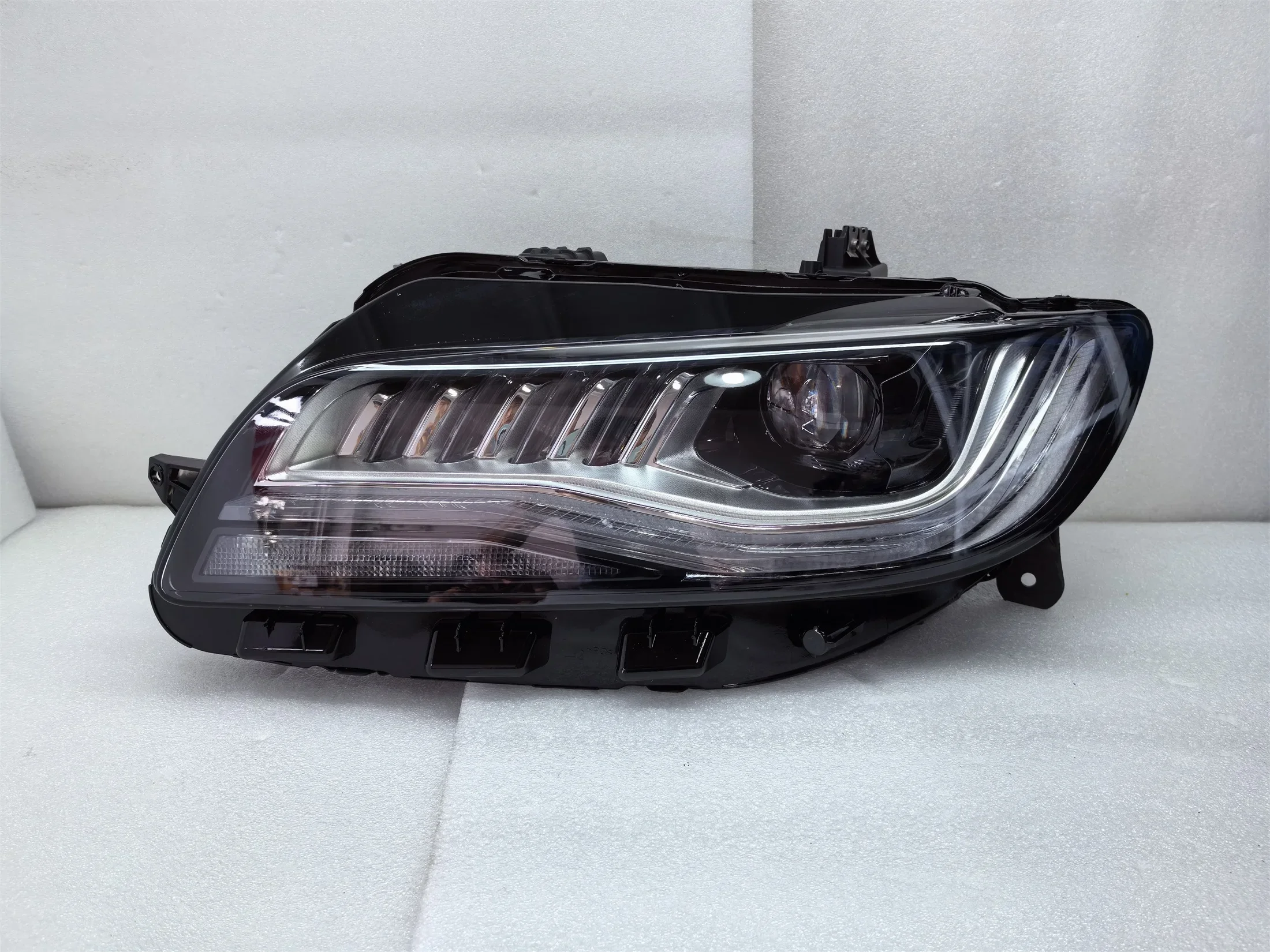 High quality headlights suitable for Lincoln MKZ headlights from to LED lighting system
