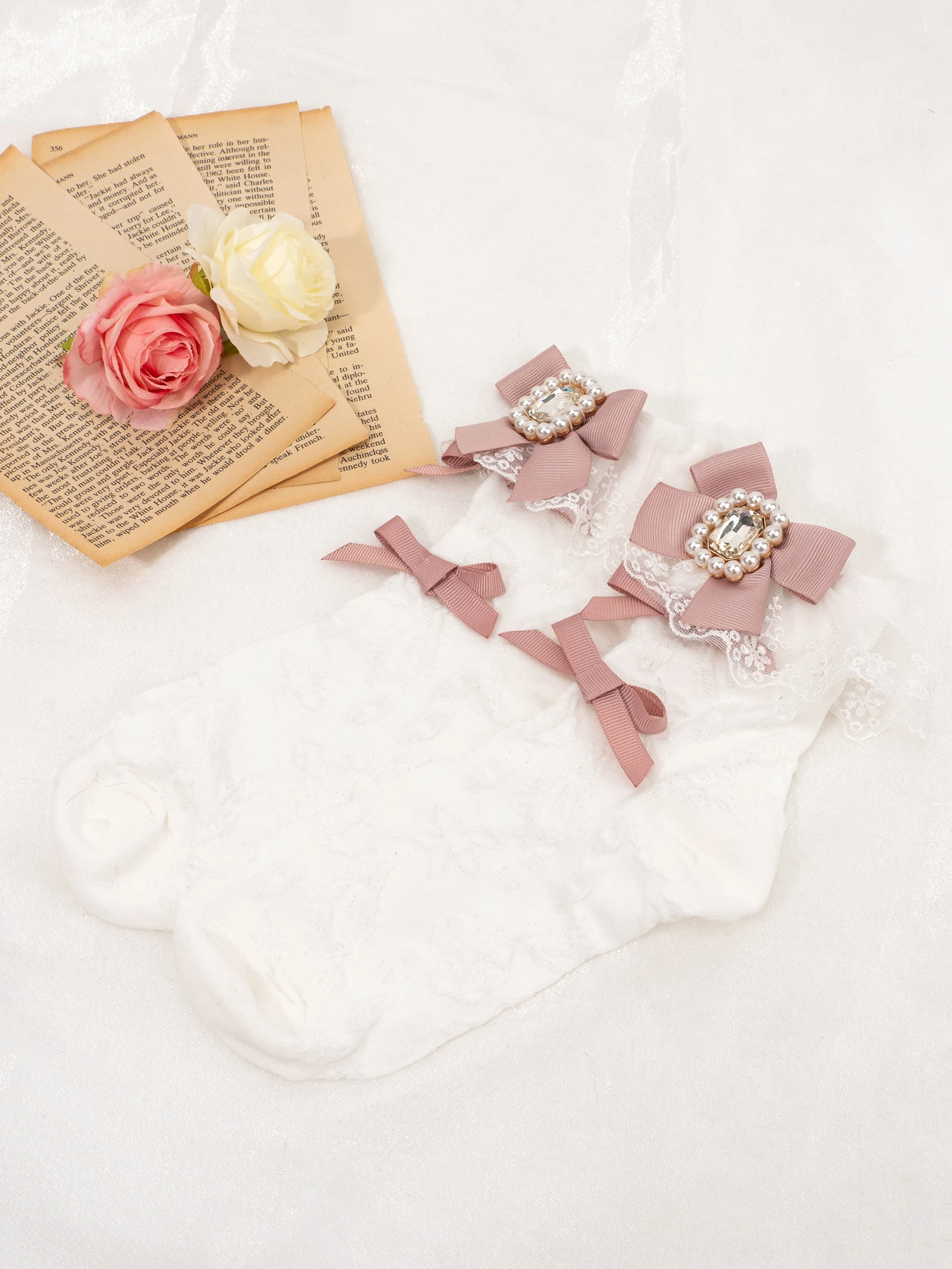 Women's Japanese Style Bow Lace Socks White Black Autumn and Winter Cute Socks Lady Lolita Style Kawaii Socks