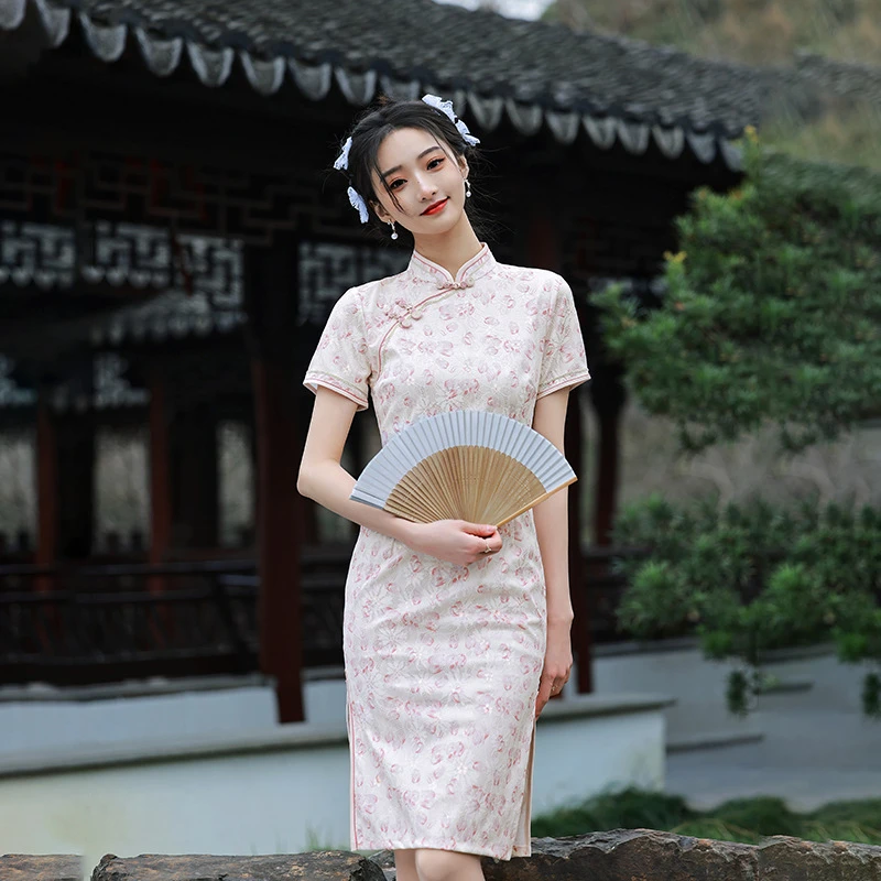 

Женское традиционное китайское платье Ципао, летнее платье с коротким рукавом, воротником-стойкой и цветочным принтом, кружевные платья в китайском ретро-стиле на пуговицах