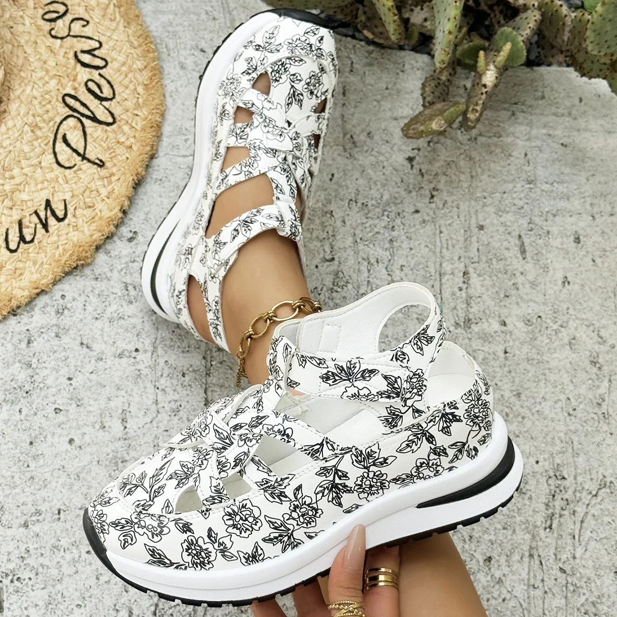 2025 New Women Flat Sandals Platform Wedges Shoes Slip on Casual Comfy Shoes Woman Luxury Outdoor Sandals Women Zapatos De Mujer