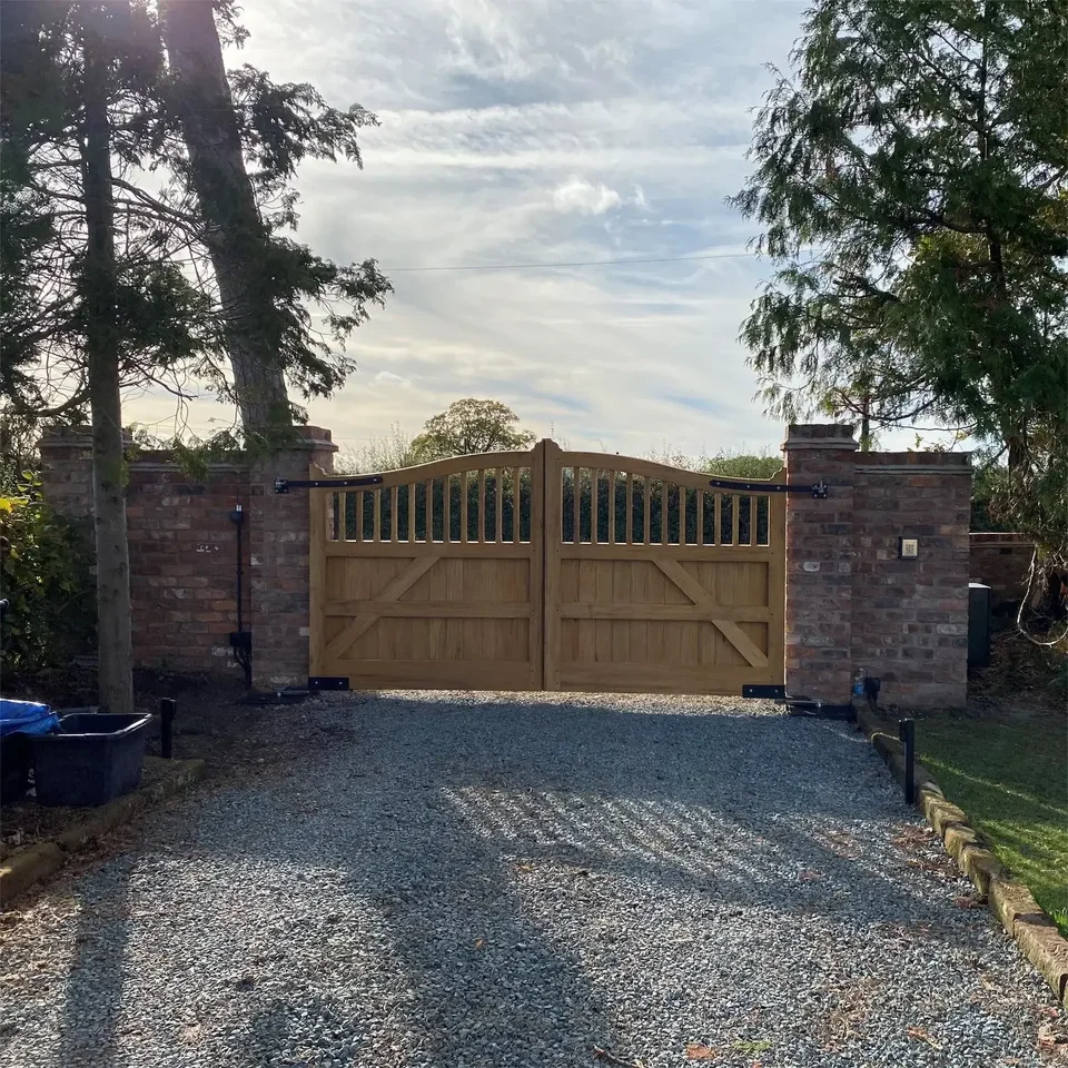 Custom / Driveway Gates – Fortified Fence, image size:960x960