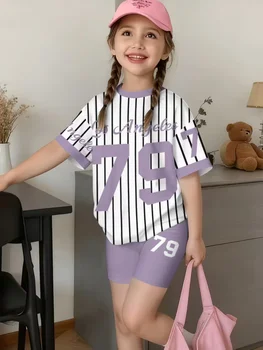 طقم بناتي عصري تيشيرت وشورت بطبعة أرقام رياضية — صورة 6
