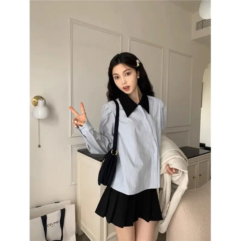 Case 2023 Girls Contrast Color Doll Collar Thin Striped Bottoming Shirt Waist-Tight Design Sense College Top осень зима женщины стрейч плиссированный тонкий вязаный свитер all match thin bottoming рубашка топ высокий вырез пуловер джемпер