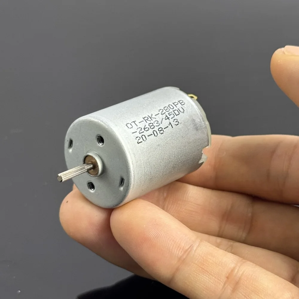 Moteur haute vitesse pour RC avec arbre de sortie et capuchon arrière