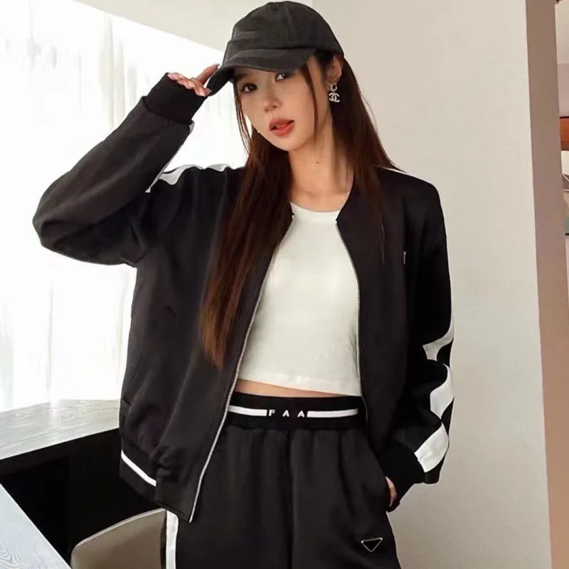 

Women's Set Autumn And Winter New Triangle Logo Standing Neck Zipper Coat+Pants Sports Set Color Matching Design Jacquard Belt