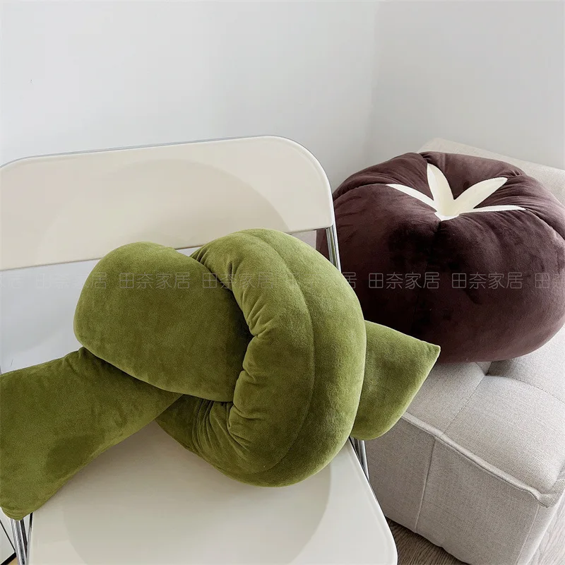 MOMO Ins Scandinavian Twisted Knot Pillow Shaped Knot Waist Pillow Soft Sofa Cushion Sleeping Pillow Bedside Bolster Pillow 3