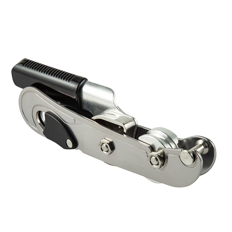 

Outdoor Climbing Manually Controlled Rescue Stop Descender Safety Manual Descender Device Climbing Descender