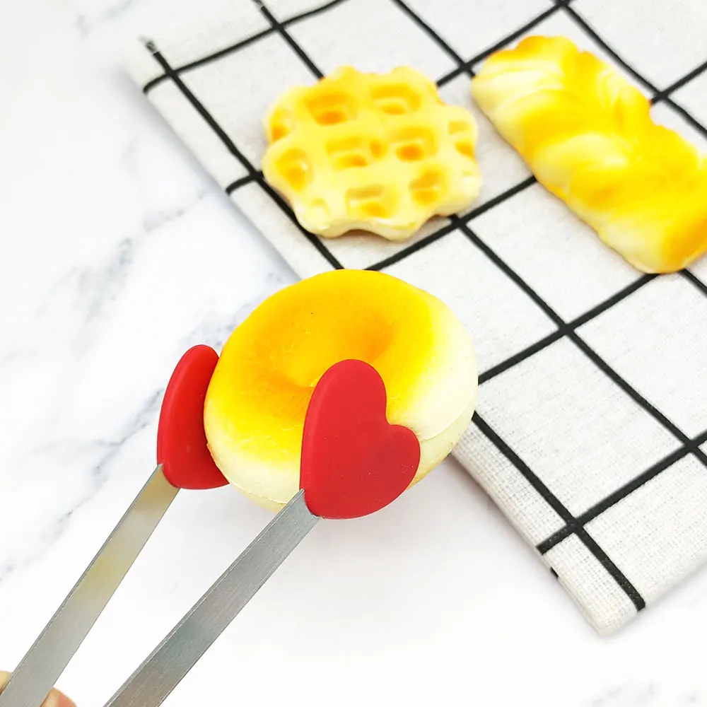 Food Grade Heart Shape Silicone Mini Tongs Non-Slip Cooking Tongs Small Food Ice Cube Clip For Home Kitchen BBQ