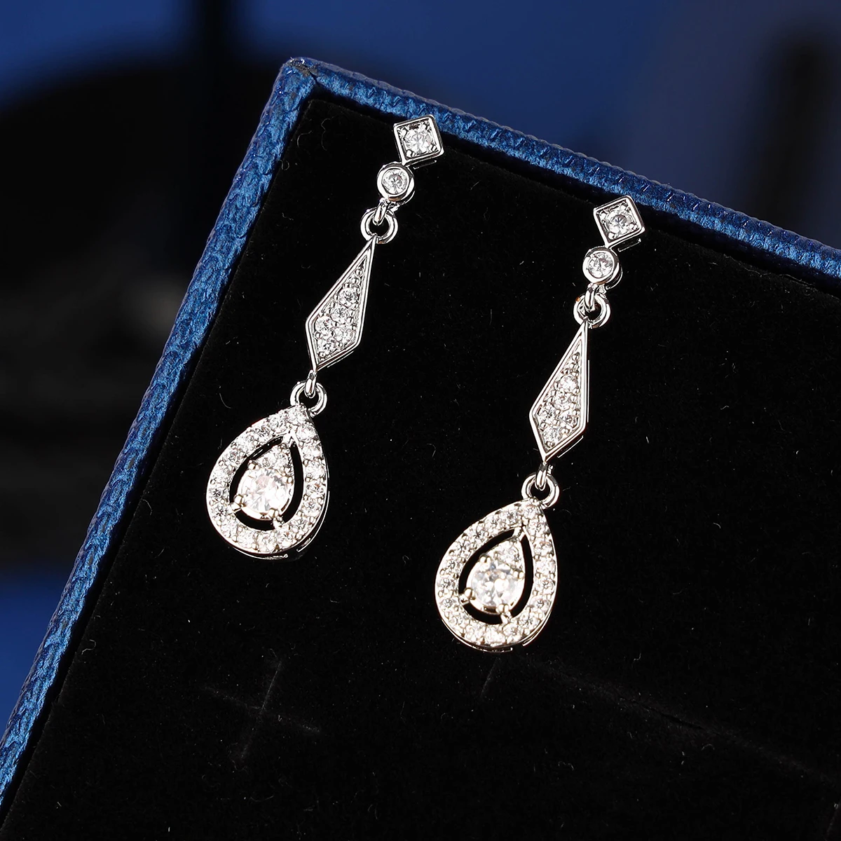 Bridal Jewelry Set Women's Silver Drap Earrings Cubic Zirconia Marquise Bridal Wedding Earrings For Wedding Parties Proms