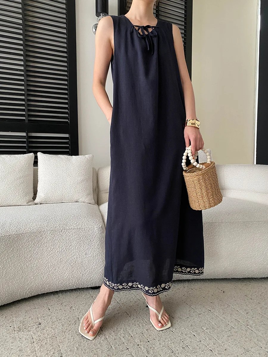 Sommerliches Damenkleid, lässig, einfarbig, mit Schnürung, besticktem Saum, ärmellos, im Westen-Stil.