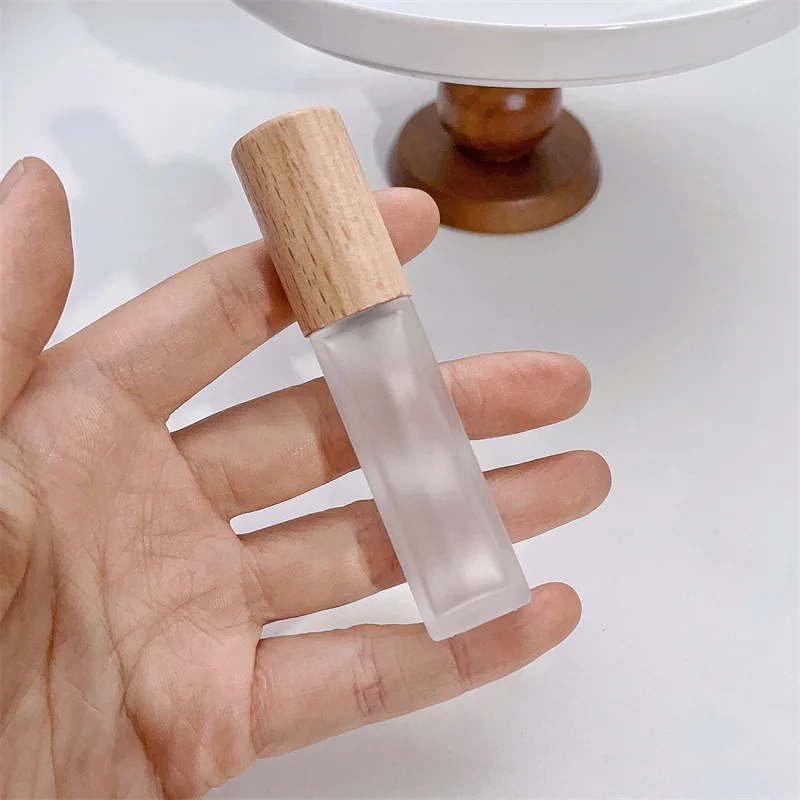 9ml Portable Frosted Glass Spray Bottle Beech Lid Perfume Bottle Walnut Cover Empty Bottle Sample Vial Cosmetic Container 5