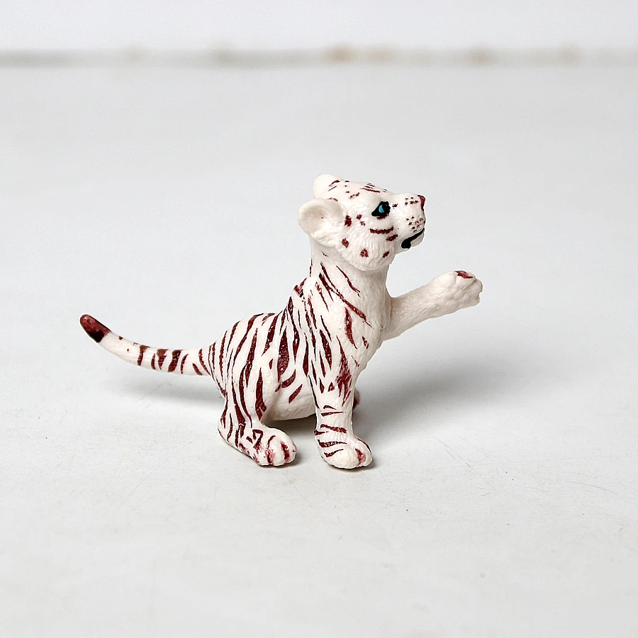 Realistic White Tigers Figurines with Tiger Cubs Jungle Animals