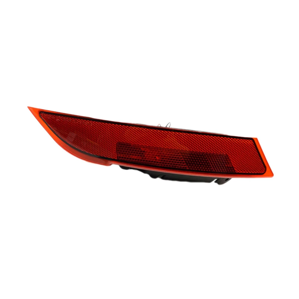 

LR082083 Car Rear Bumper Fog Light Parking Warning Light Reflector Taillights for Land Rover Discovery 5 2017-2020 Right