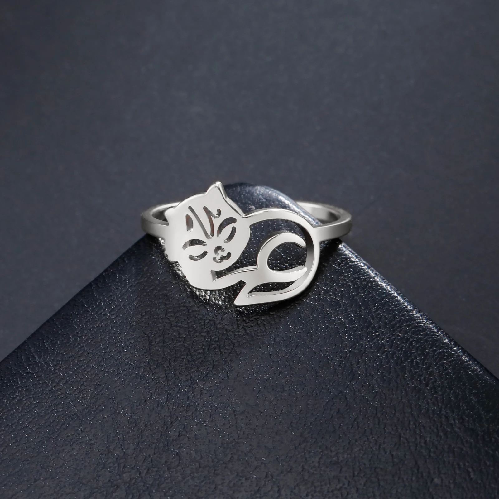 

Sipuris Kitten Cat Rings For Women Men Stainless Steel Hot Fashion Kawaii Cute Funny Animal Ring Jewelry Wedding Gifts New In