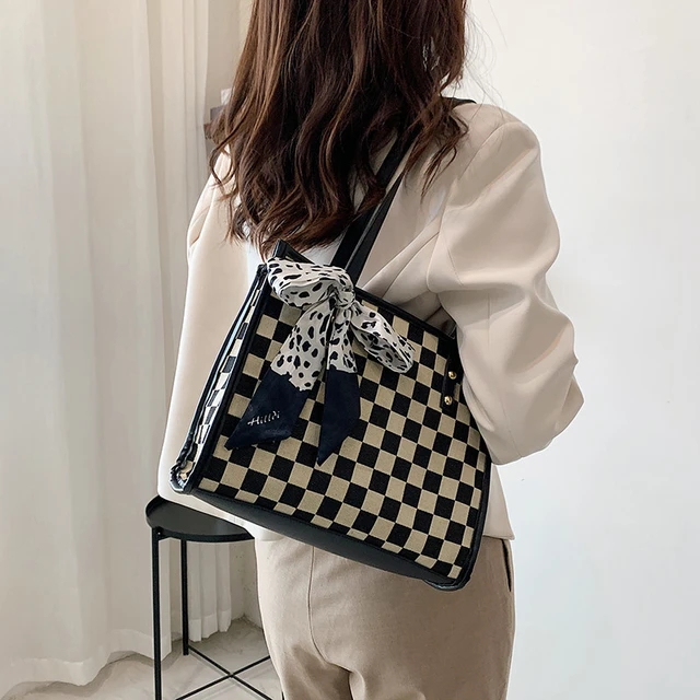 Manhattan Houndstooth Large Tote