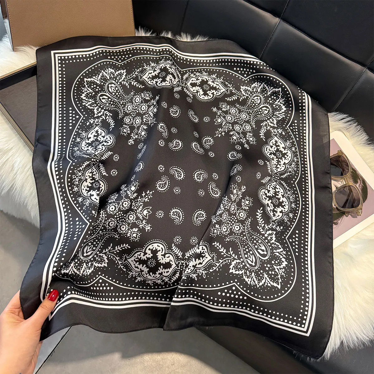 New Luxury Paisley Print 70*70cm Square Scarf Women Soft Satin Hairband Neckerchief Tie Female Headband Foulard Bag Ribbon Gift