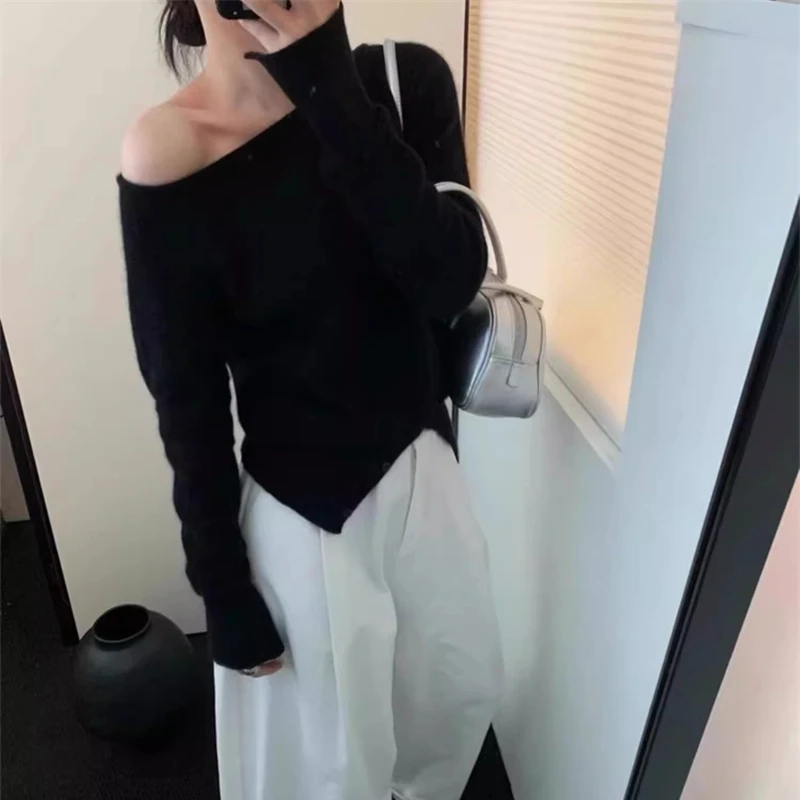 New Fashion Autumn and Winter Women's Off-the-shoulder One-word Neck Long-sleeved Sweater Elegant Waist Hem Button-up Knitwear