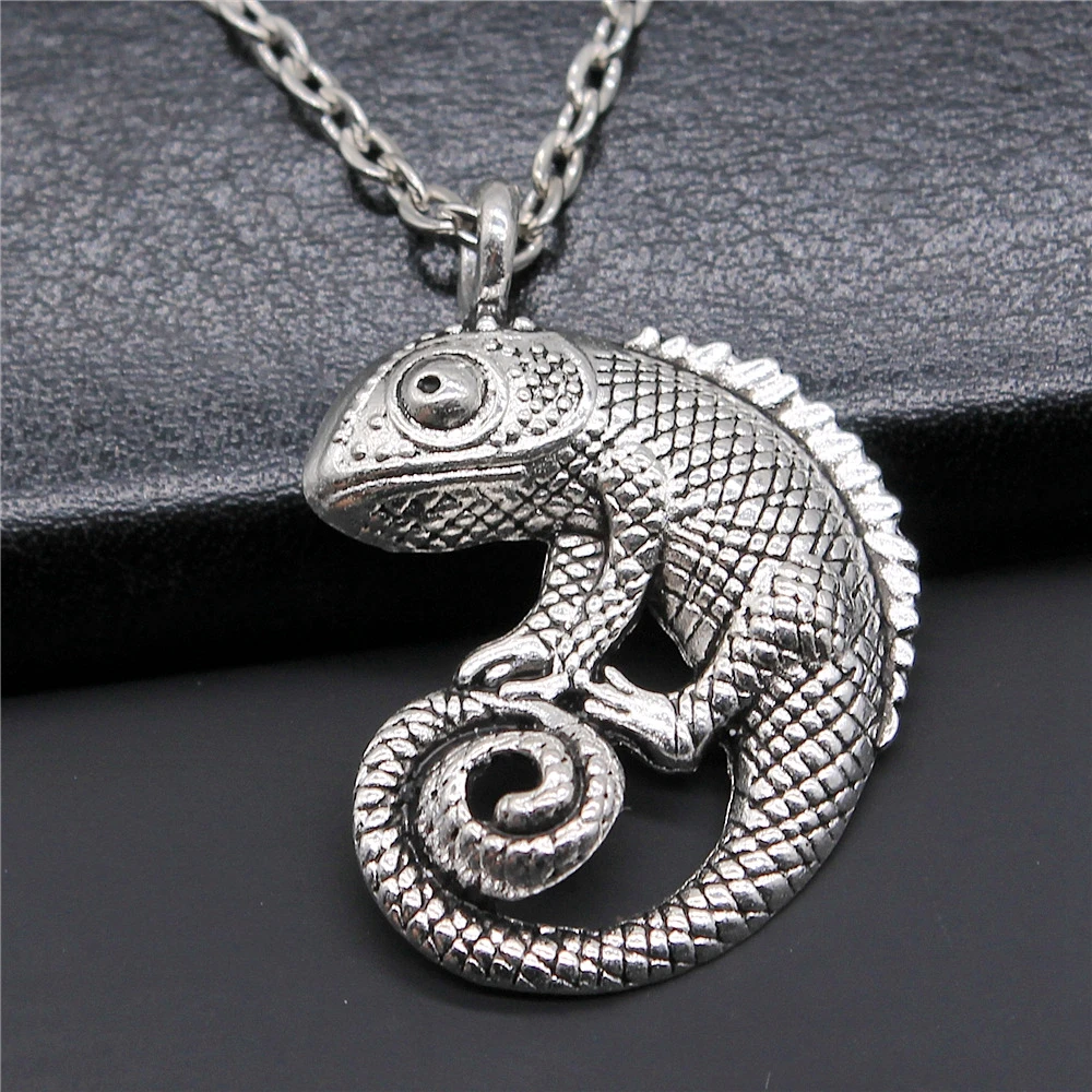 カメレオンのペンダントネックレス 再入荷】AndMary/動物カメレオンネックレス「プレゼント