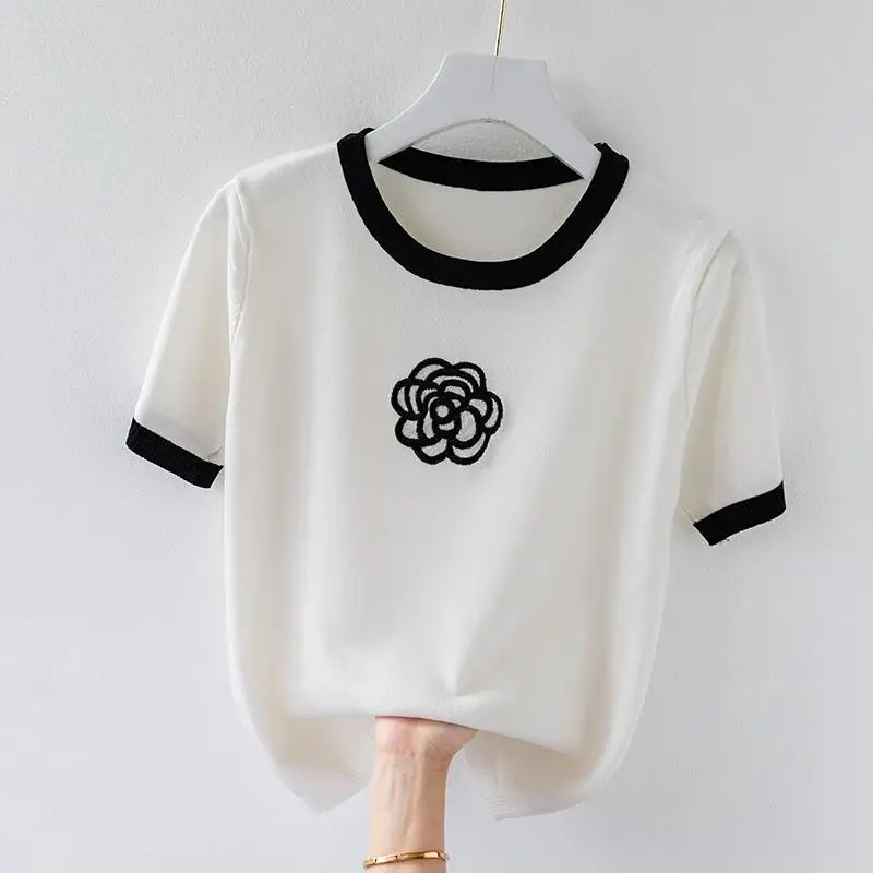 アイリスの花の刺繍ニットトップス