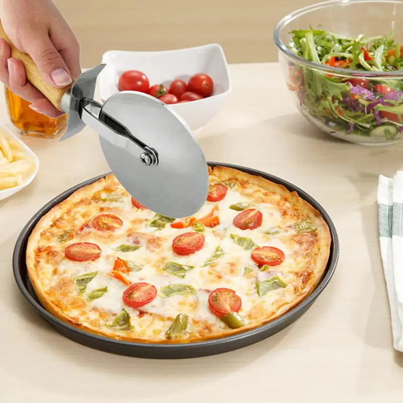 Pizza Slicer Stainless Steel Round Pizza Wheel Pastry Slicer Roller Dough Divider With Non-slip Handle Cutting Machine
