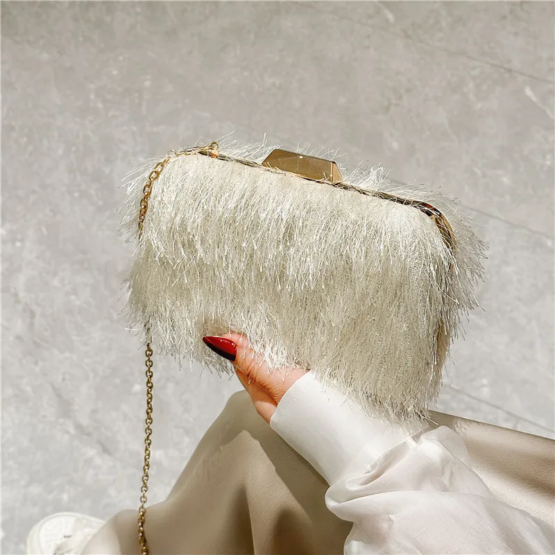 New Dinner Clip Bag Feather Chain Single Shoulder Diagonal Cross Handheld Bag Fashion Lipstick Change Small Bag for Women
