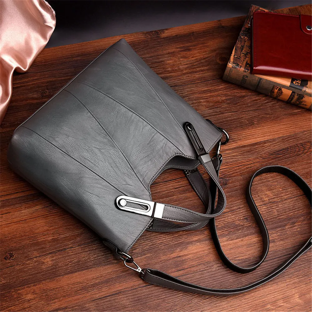 Hot Luxurys Designers Bags Women Shoulder Bag Quality Brand Messenger Bags  Female Wallet Small Tote Crossbody Bag From Zhouzhoubao123, $40.65