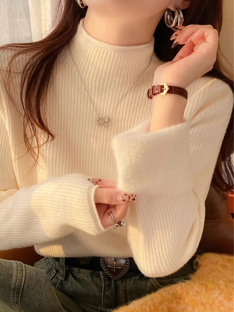 New Basic Sweater Autumn and Winter Women's Retro Solid Color Slim-fit Bottoming Shirt Elegant Integrated Fleece Warm Knitwear