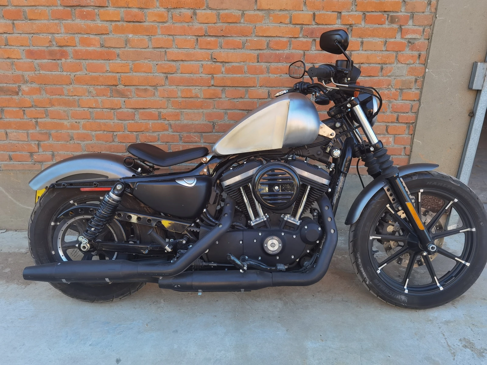 17L Motorcycle Petrol Gas Fuel Tank For Harley-Davidson Sportster